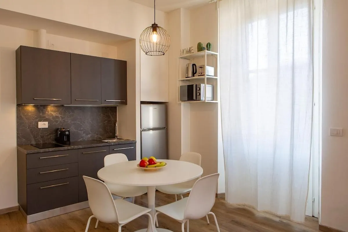 Ponente - Balcony, Free Parking,Close To Como