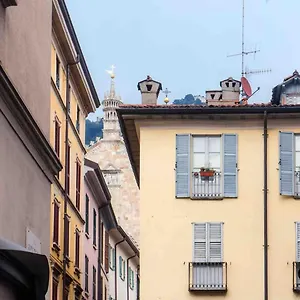 Apartment In-town, Como
